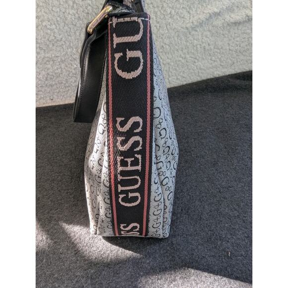 Guess CLARENCE HOBO SG911803 BLA - Picture 7 of 13